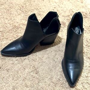 Vince Camuto Gigietta Ankle Booties
